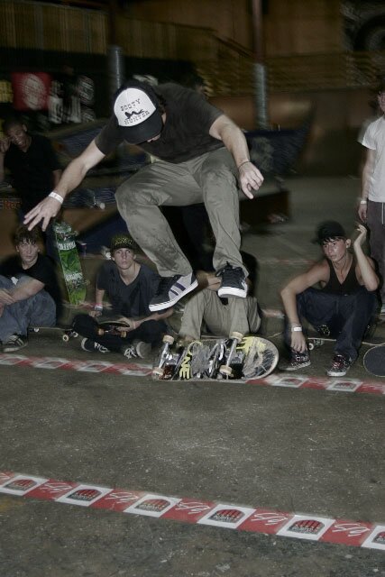 eS Game of SKATE at SPoT 2009 -Alex Brawley 