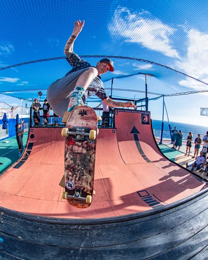 Another angle of Anthony's blunt fakie.

<!--floggingmollycruise23-->