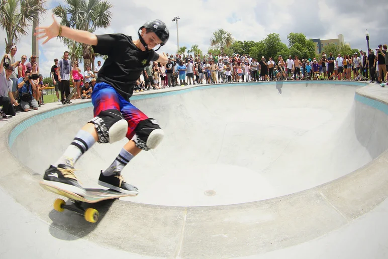 <!--campbellparkopening-->

Nash Barfield skates Bowls like a grown man. Front Lip around the corner
