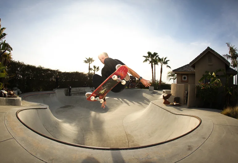 <!--ayctwshawk-->


Tony Hawk, casual frontside ollie.