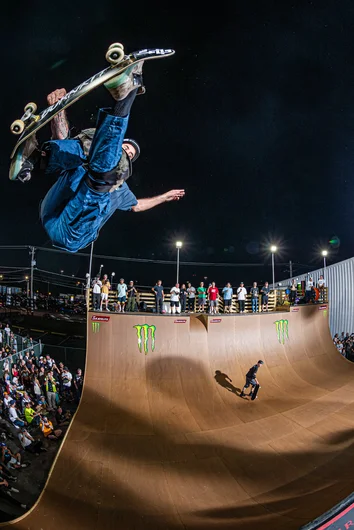 It's like all my wildest dreams coming true in one night. Bob Burnquist warming up with a huge frontside air before he started to destroy the ramp with his mirrored stance 

<!--TampaAm2023provertlegendsjambony-->