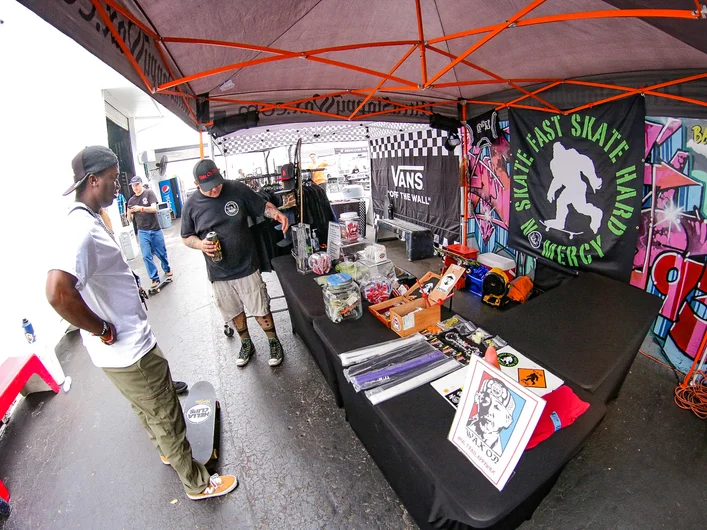 Ultra Slappy Wax had their usual tent setup looking proper. Thanks guys!

<!--clashofthecrews23day2-->