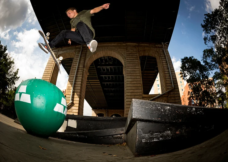 <!--damnamnyc-practice-->

This shit is child’s play for Yoshi Tanenbaum.