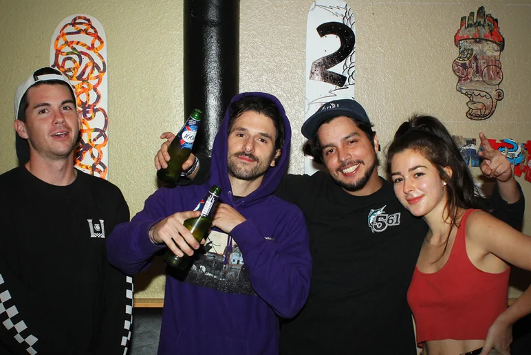 <!--am17frinight-->

Party Squad!