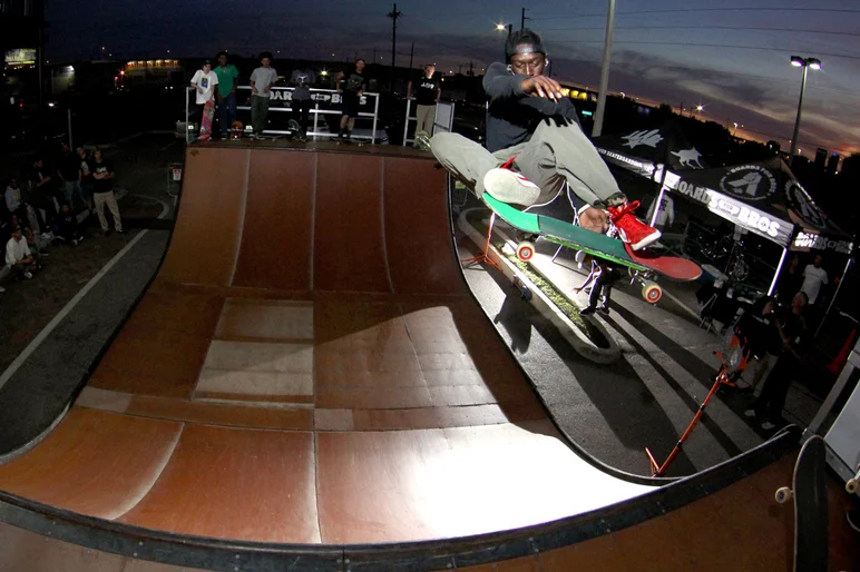 <!--coppertailphotos-->

Timmy : Stalefish