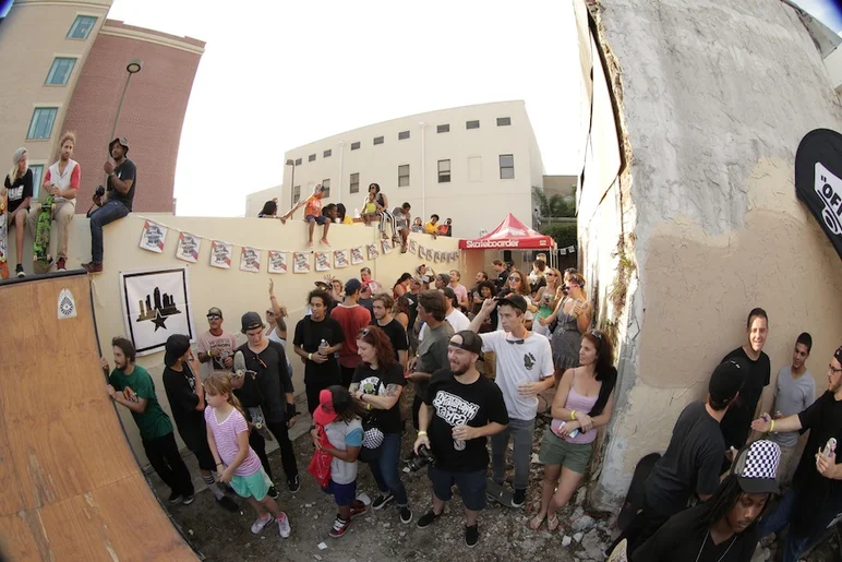 <!-- thebricks3year -->

The crowd started pouring in.