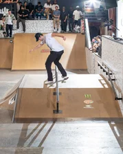 Matt Berger kickflip