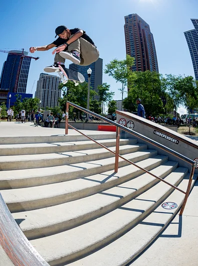 <!--dachi17practice-->

Maurio McCoy Hardflips over an imaginary Elephant.