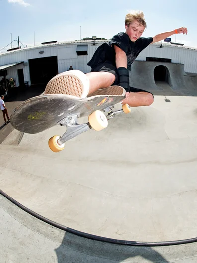 <!--am15-thursday-->

Meanwhile Jake Wooten still outside and still ripping.