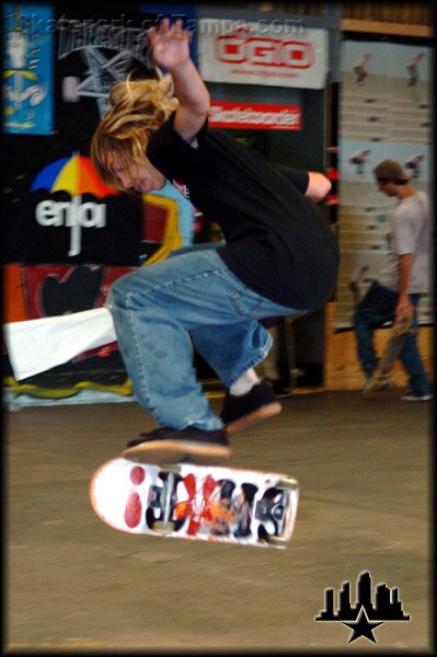 Krux Kickflip Challenge 2006