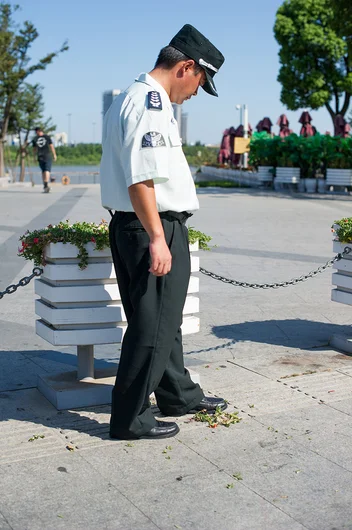 <!-- damnamchina2013 -->

This guy had a change of heart and helped us clean the spot off so I could get yet another ollie photo.