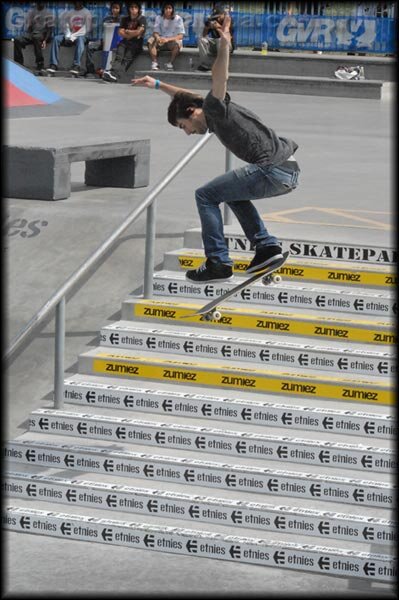 Billy Marks - nollie inward heel