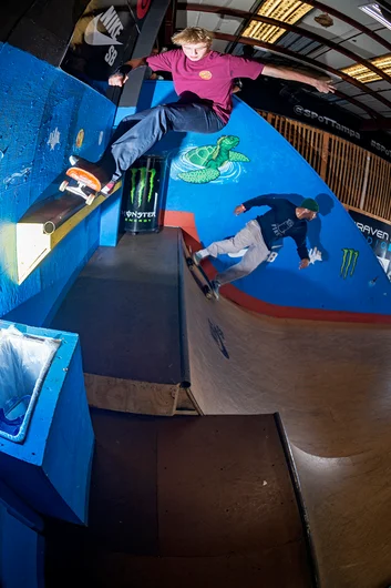<!--am16satphotos-->

Jake Wooten Ally-Oops into a Fakie 50/50 and plunges back into the abyss.