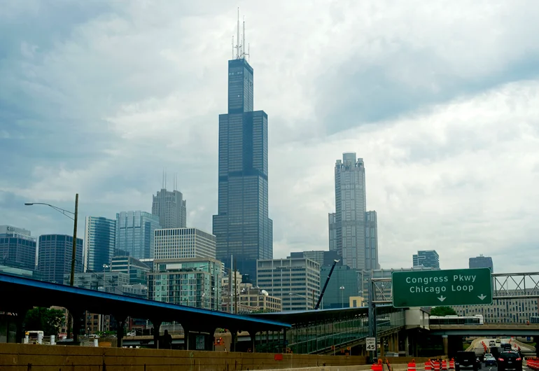 <!--dachithurs-->

Windy City!  Coming in hot!