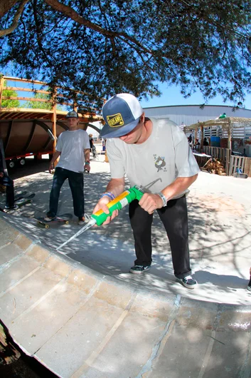 <!--da-atl-marino-->

Right when we got to the park, Chris Colmenero was tidying up the new DIY Quarterpipe. Blue collar ain't afraid to get dirty.