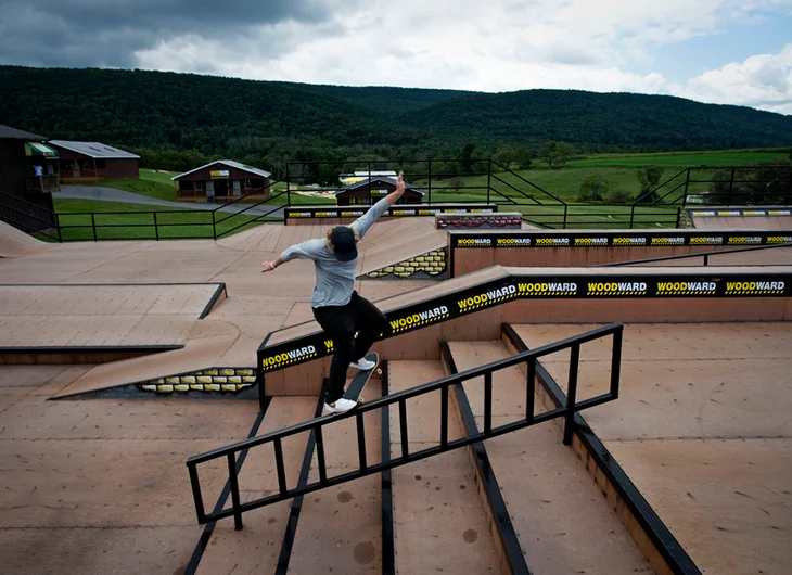 <!--wwpa-thurs-->

But then Jamie Foy comes along and puts
both their D’s n the D with the Fakie/Switch pinch.