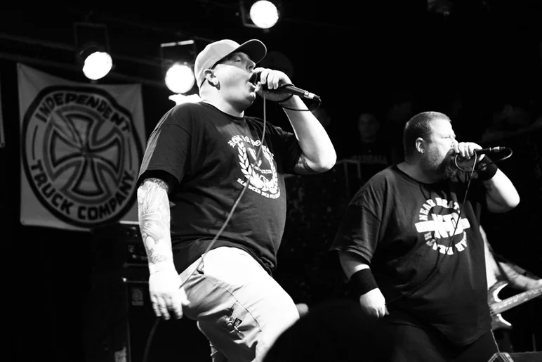 <!--PRO15FRINIGHT-->
Coldside really got the pit going towards the end of their set.