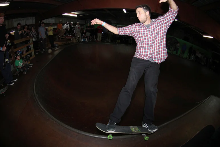 <!--ffombj-->

Brian Schaef.....err I mean Abe Stewart carries a frontside grind through the corner.