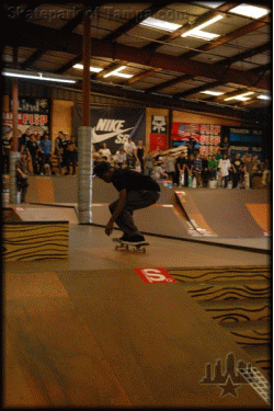 Theotis Beasley - switch frontside heelflip