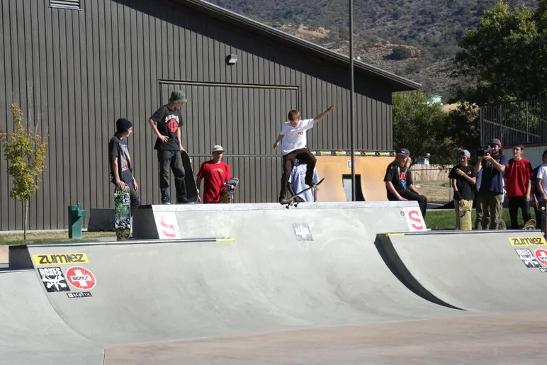 <!-- woodwardwestday3 -->

TFunk - five-o to switch crook.