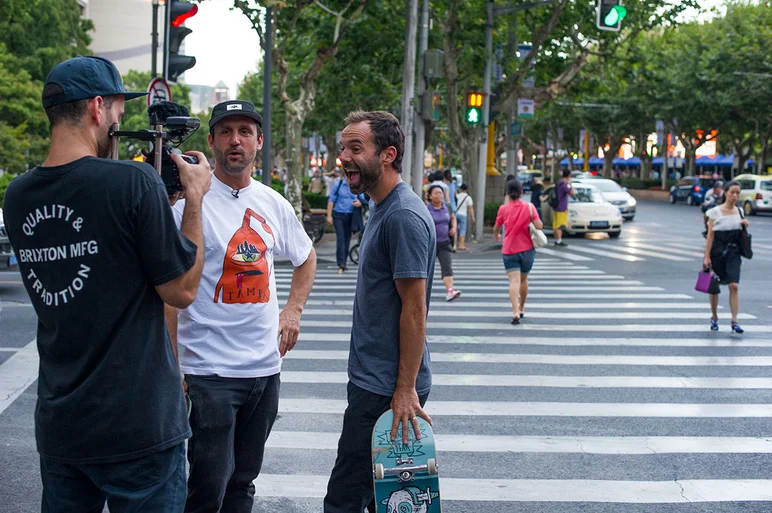 <!-- damnamchina2013 -->

Pause for a SPoT Life intro. 