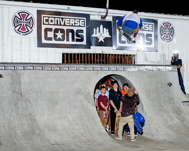 <!--pro17-consjambart-->

Ishod Wair - FS tailgrab