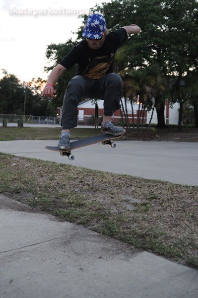 Jeff Lako - ollie