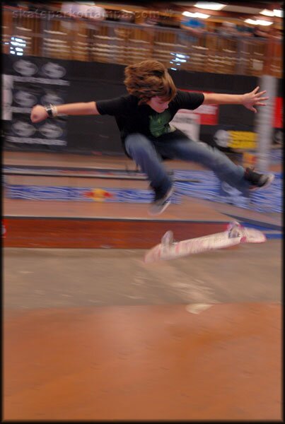 Steve Leonardo backside flipping