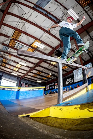 <!--am16satphotos-->

Since there was no one there practically, Lucas Rabelo had no problem dialing in his Back tails...