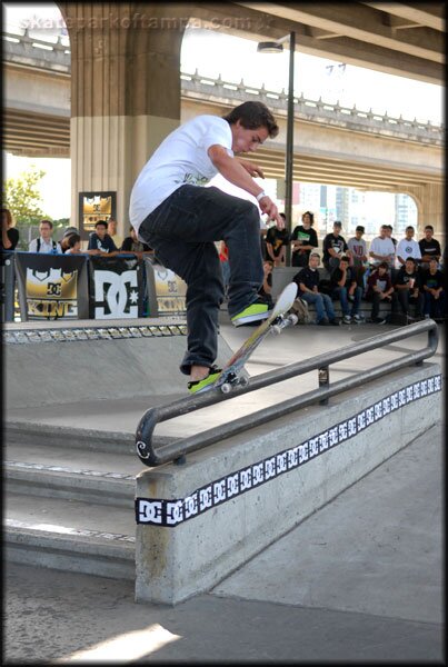 Dustin Colombo - frontside bluntslide