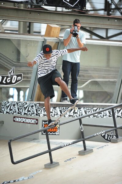 Amsterdam: Ishod Wair fsng