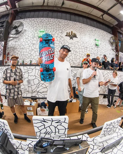 Shout out to Santa Cruz for hooking us up with completes to give away during the webcast!

<!--tampapro22finals-->