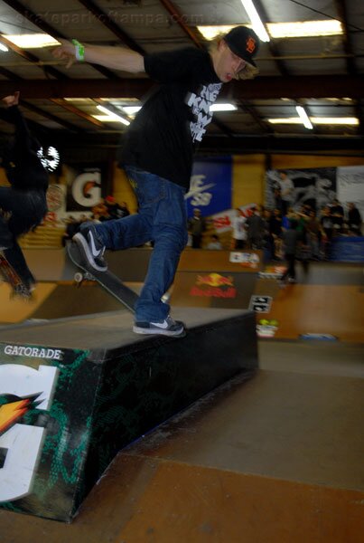 Tim Zom - backside noseblunt slide