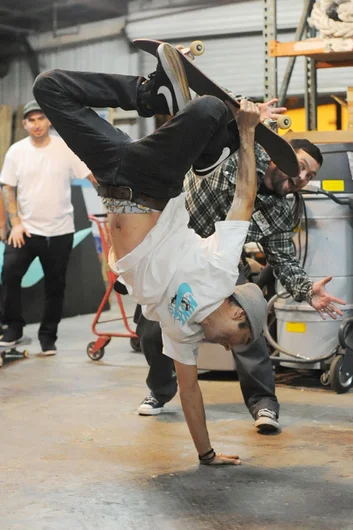 I actually need to practice my street plants myself.  A little sloppy on the feet, but after 25+ years of skating, I'm just glad I can still do them.<!-- etnies Beer and Burritos for the SPoT Staff -->