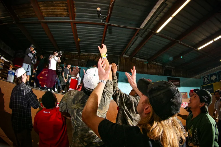 Time to toss products, thanks to Vans!

<!--cotc-2024-bowljam-->