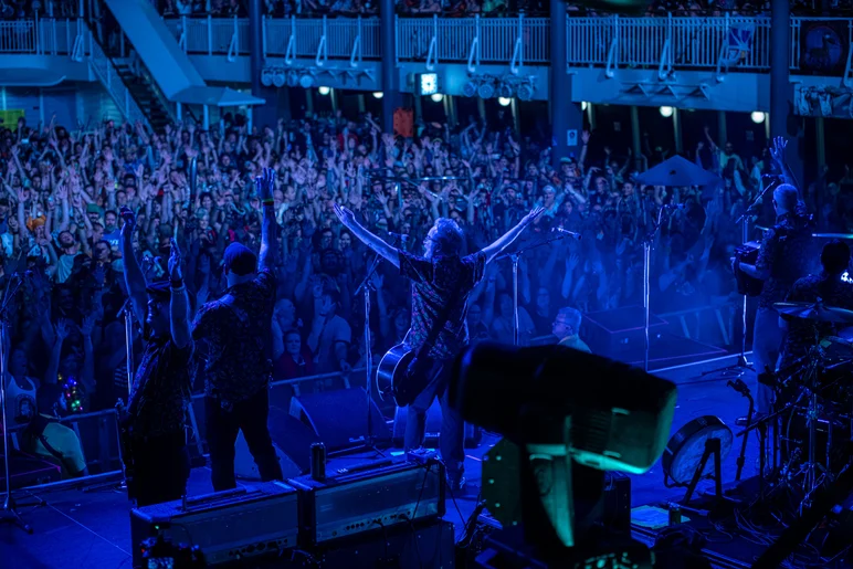 Give it up for Flogging Molly. Incredible evening. See you all tomorrow for day 3 aboard the Norwegian Pearl

<!--floggingmollycruise23-->