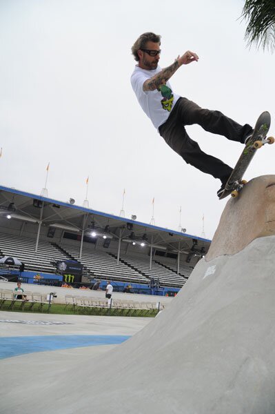 Maloof Money Cup: Ryan Clements pivot fakie