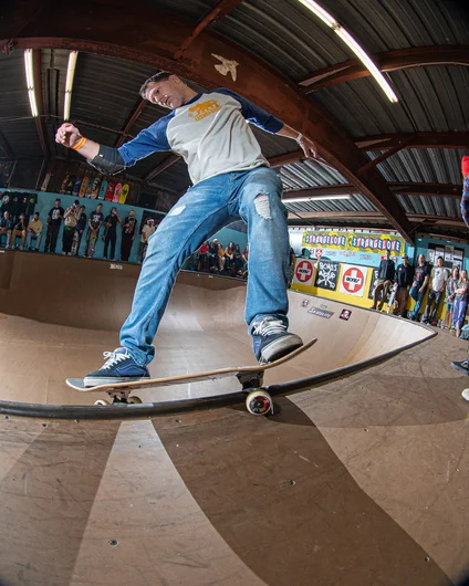 Jeff Thrush poses for the camera with a picture perfect front smith

<!--oldmanbowljam23-->