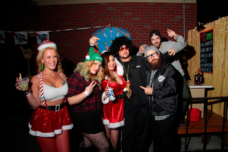 <!--brokexmas15-->

Wayne Schaefer holding it down outside. 