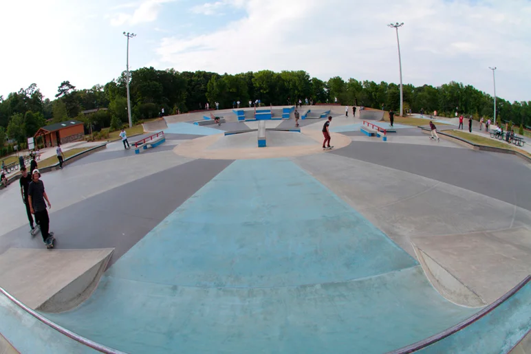 <!--copa15-->

With 8 hours behind us, we finally made it to Kennesaw Skatepark. Needless to say, next thing on our agenda...SKATE.