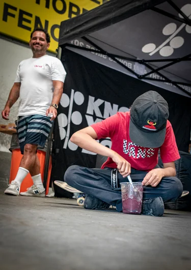 These kids sure love these acai bowls!

<!--damnamla22finals-->