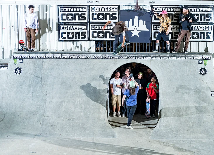 <!--pro18ccj-photos-->

Always hidin’ behind that dang top hat, Cody Back Overcrooks the door.
