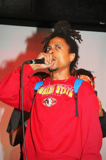 <!--am17-ccj-->

