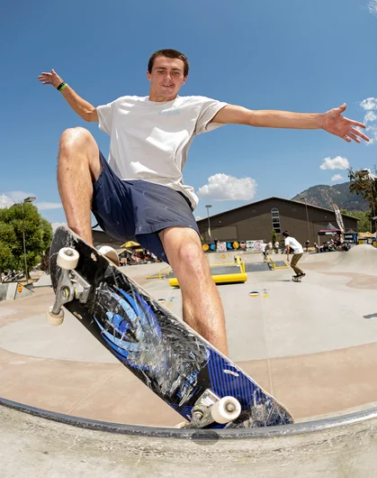 <!--daww17finals-->

Nananana nananana!!!! Will Smith gets Jiggy with a Peter-Blunt Grind.