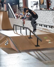 Back noseblunt from 