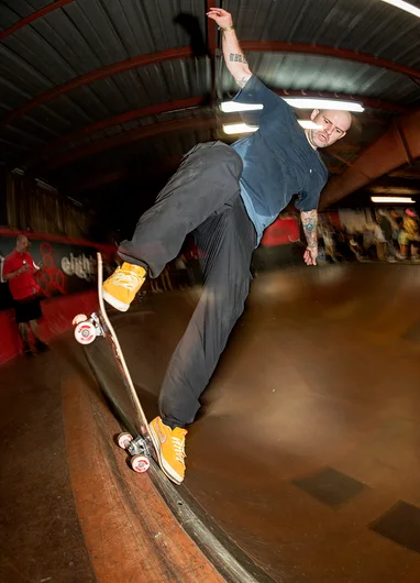 <!--pro19practice-->

Thomas Kring takes the win with a Noseblunt.