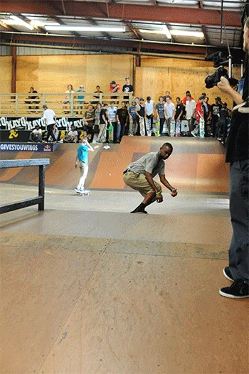 Darrell Gordon brought the big heelflip.<!-- Go Skateboarding Day 2013 With Kayo -->