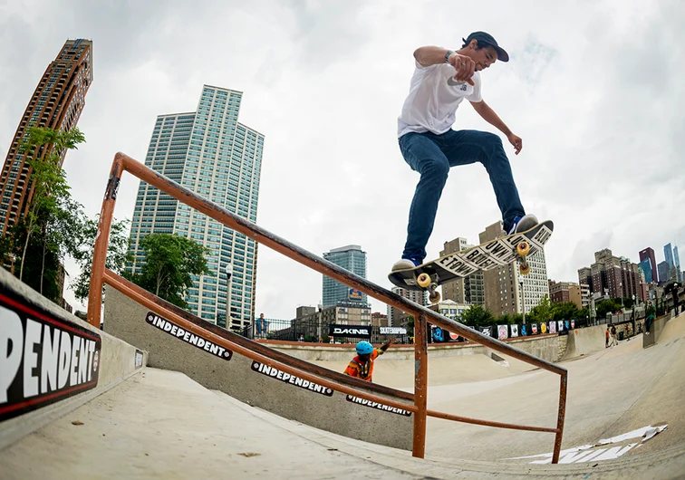 <!--da-chicago16-fri-->

Team work pays off and the park is dry once again. Marcus takes advantage getting himself warmed up for the Independent Best Trick.