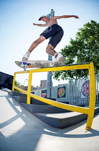 <!--dabarcypractice-->

Jan Hirt keeps this coastal Hurricane contained.
