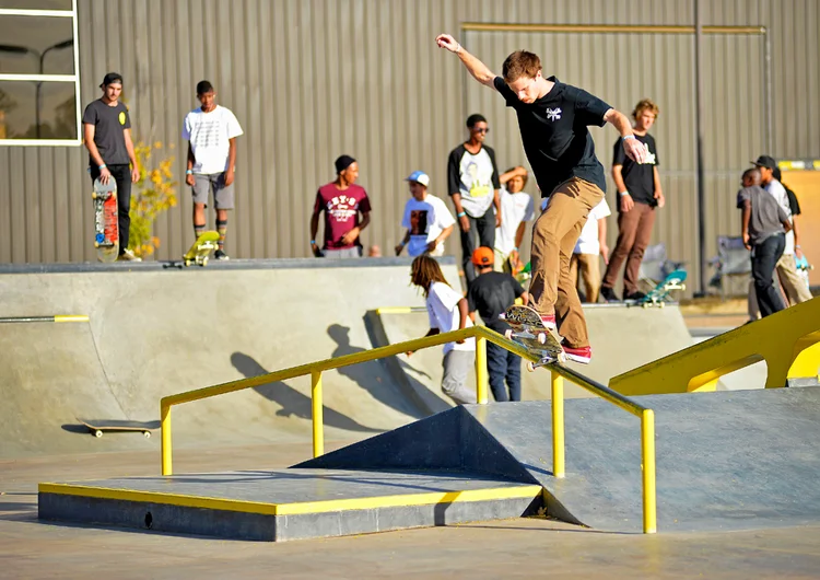 <!--ww14-->

Whatever happened to the Salad Grind?!  Nate Greenwood brings the Salad back to the table.

